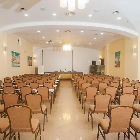 Le Cheminee Business 4*