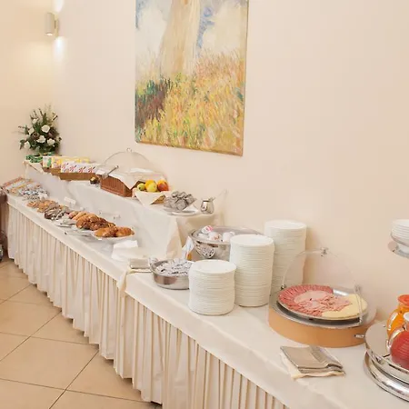 Le Cheminee Business Hotel 4*