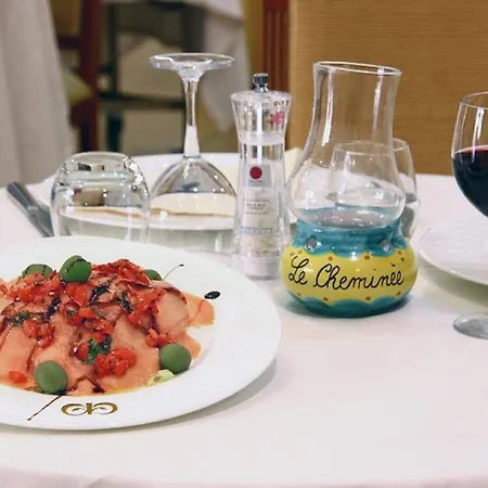 Le Cheminée Business 4* Napoli