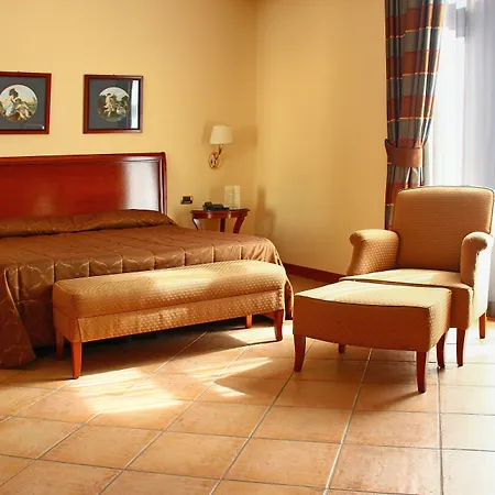 Szálloda Le Cheminee Business Nápoly