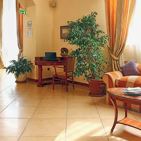 Le Cheminee Business Szálloda Nápoly