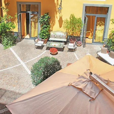 Szálloda Le Cheminee Business 4*