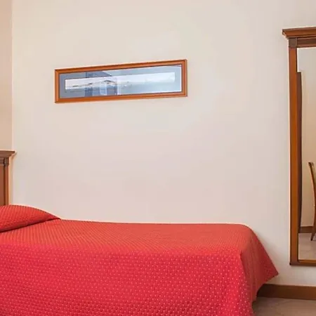 Le Cheminee Business Hotel 4*