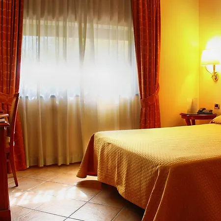 Le Cheminée Business 4* Napoli