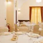 Le Cheminee Business Hotel 4*