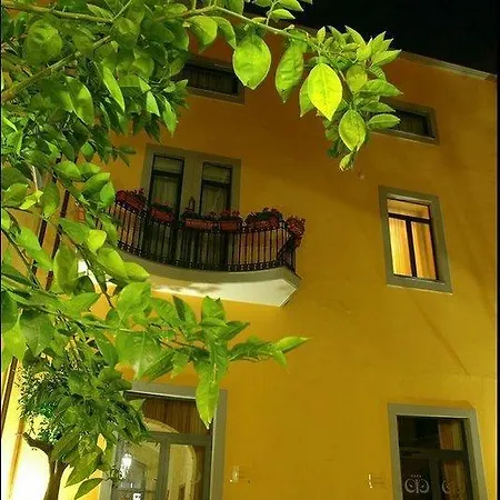 Le Cheminee Business 4* Napoli