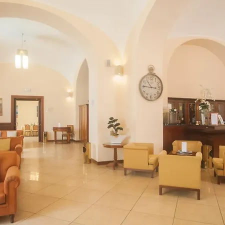 Hotel Le Cheminee Business 4*
